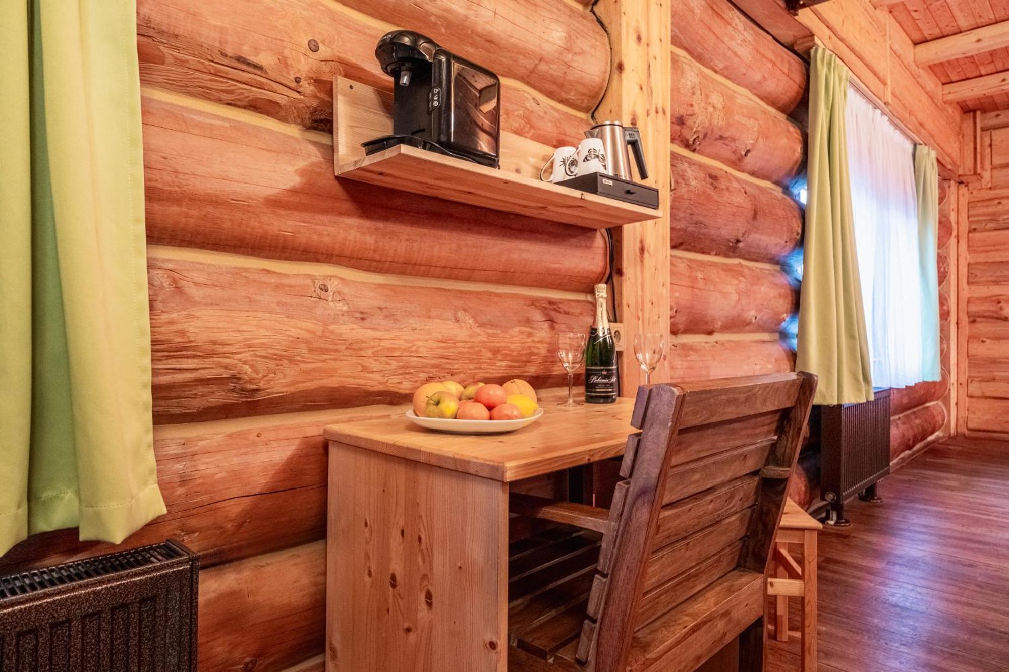 Sport-Hotel Sibenicni Vrch Mnichovice Exteriör bild